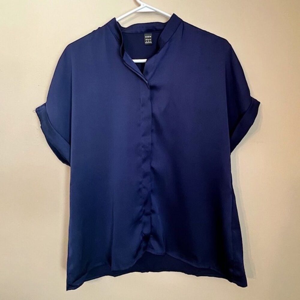 Navy blue silky short sleeve‎ blouse medium